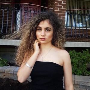 Meet your Posher, Afamia